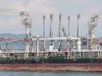 Naftas / Ķīmisko vielu tankkuģis pārdod