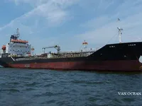 Naftas / Ķīmisko vielu tankkuģis pārdod