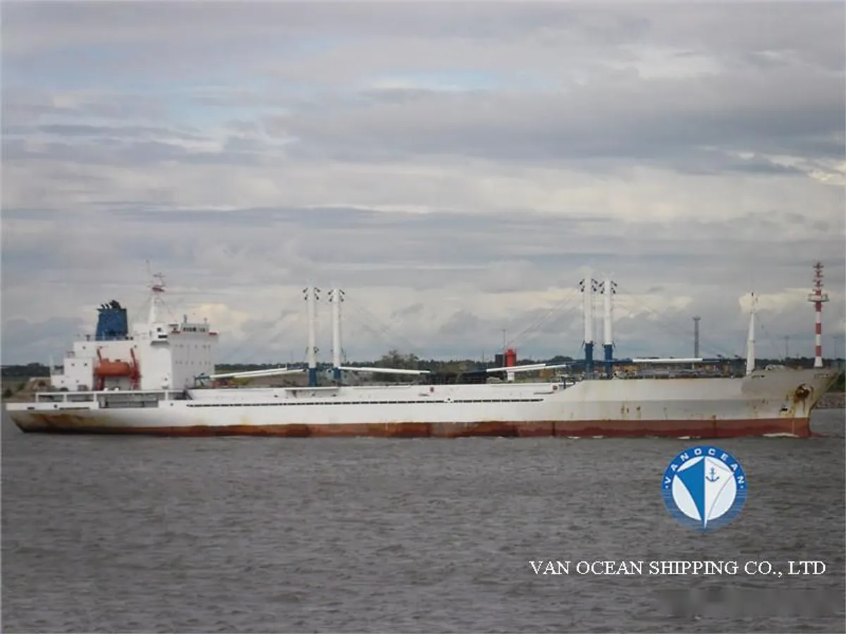 Reefer kuģis pārdod
