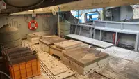 Garā līnija zvejas kuģis pārdod