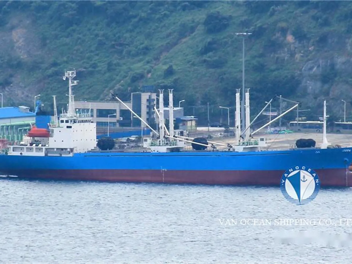 Reefer kuģis pārdod