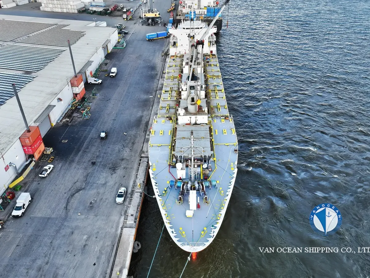 Reefer kuģis pārdod