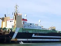 Trallers pārdod