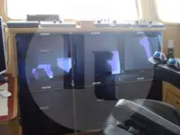 Trallers pārdod