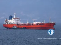 Naftas / Ķīmisko vielu tankkuģis pārdod