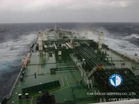Naftas / Ķīmisko vielu tankkuģis pārdod