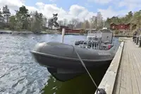 Cietā piepūšamā laiva pārdod