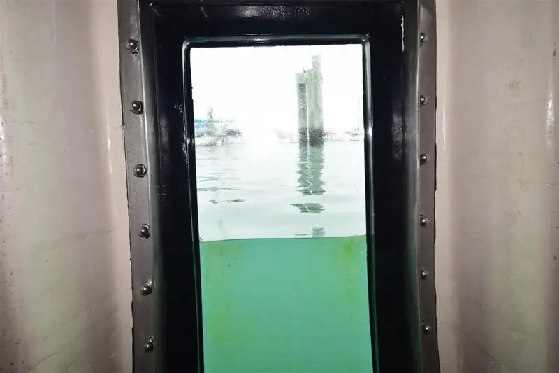 Katamarāns pārdod