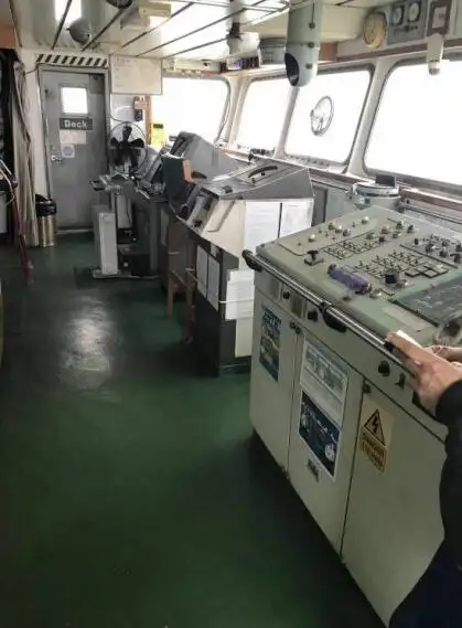 Naftas / Ķīmisko vielu tankkuģis pārdod