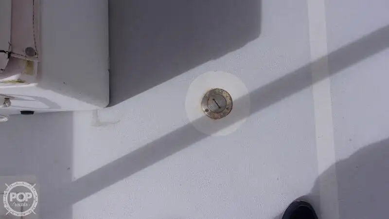 Niršanas atbalsta kuģis pārdod