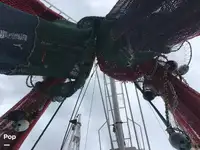 Trallers pārdod