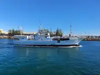 Longliner pārdošanā
