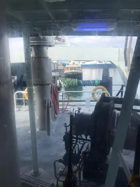 Trallers pārdod
