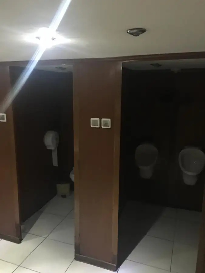 Kruīza kuģis pārdod