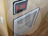 Trallers pārdod