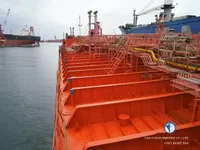 Naftas / Ķīmisko vielu tankkuģis pārdod
