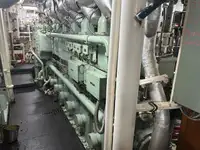 Trallers pārdod