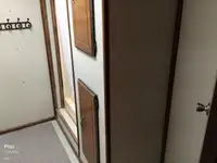 Trallers pārdod