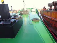 Naftas / Ķīmisko vielu tankkuģis pārdod