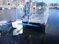 Konteinerkuģis pārdod