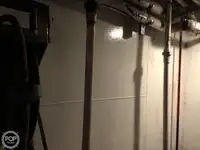 Trallers pārdod