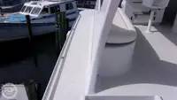 Niršanas atbalsta kuģis pārdod