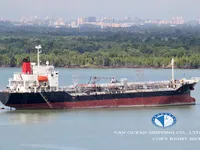 Naftas / Ķīmisko vielu tankkuģis pārdod