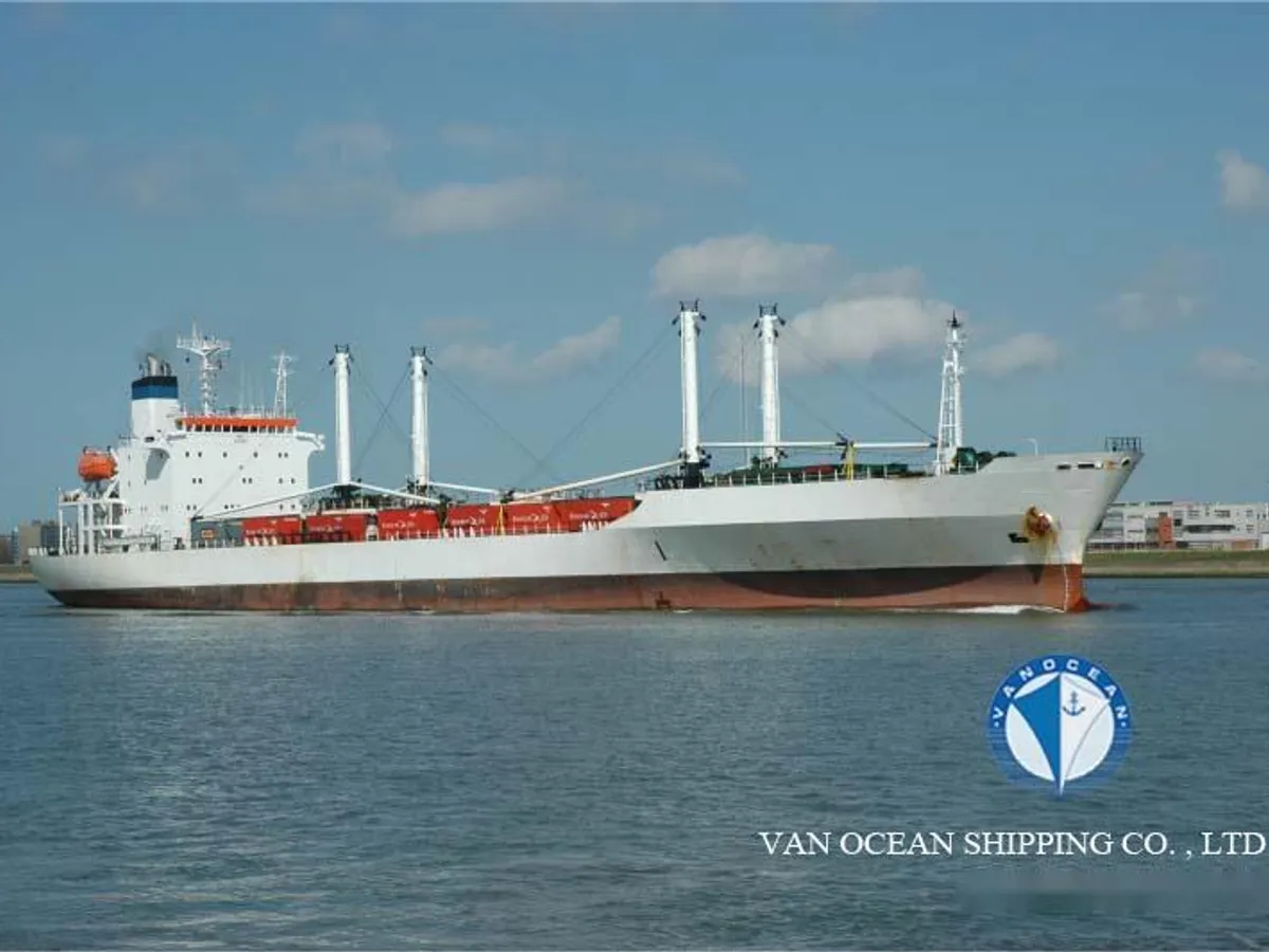 Reefer kuģis pārdod