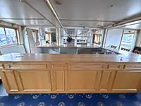 Kruīza kuģis pārdod