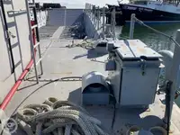 Desanta kuģis, tankkuģis pārdod