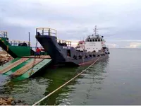 Desanta kuģis, tankkuģis pārdod