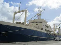 Trallers pārdod
