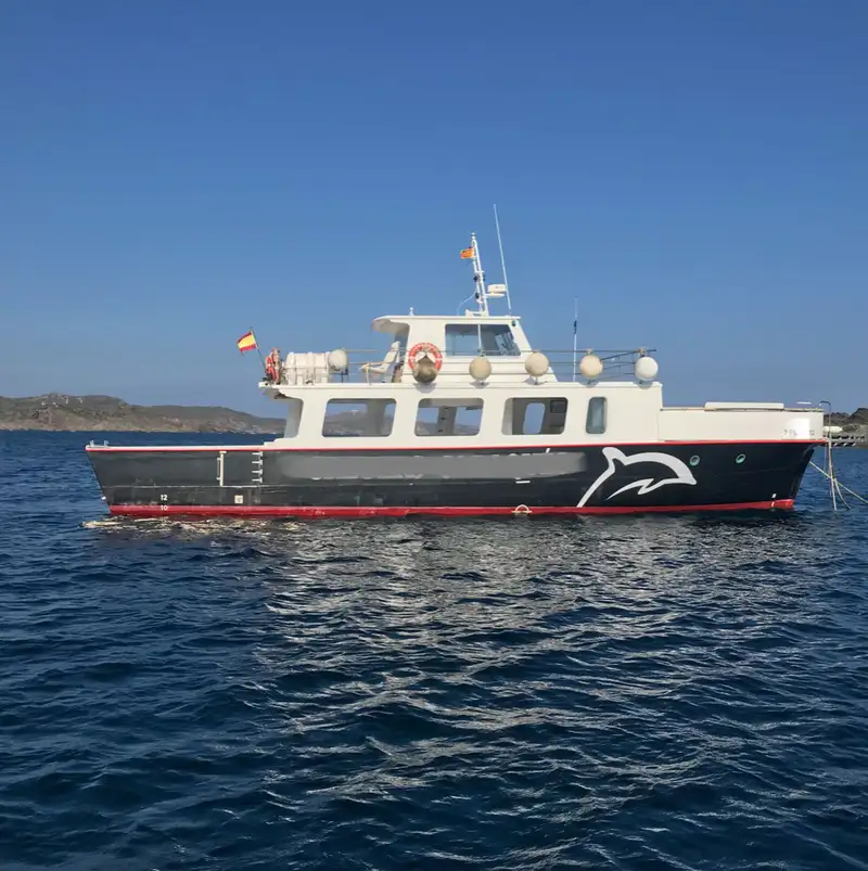 Pasažieru kuģis pārdod