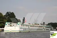 Kruīza kuģis pārdod