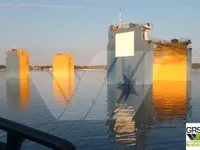 Peldošā doka pārdod