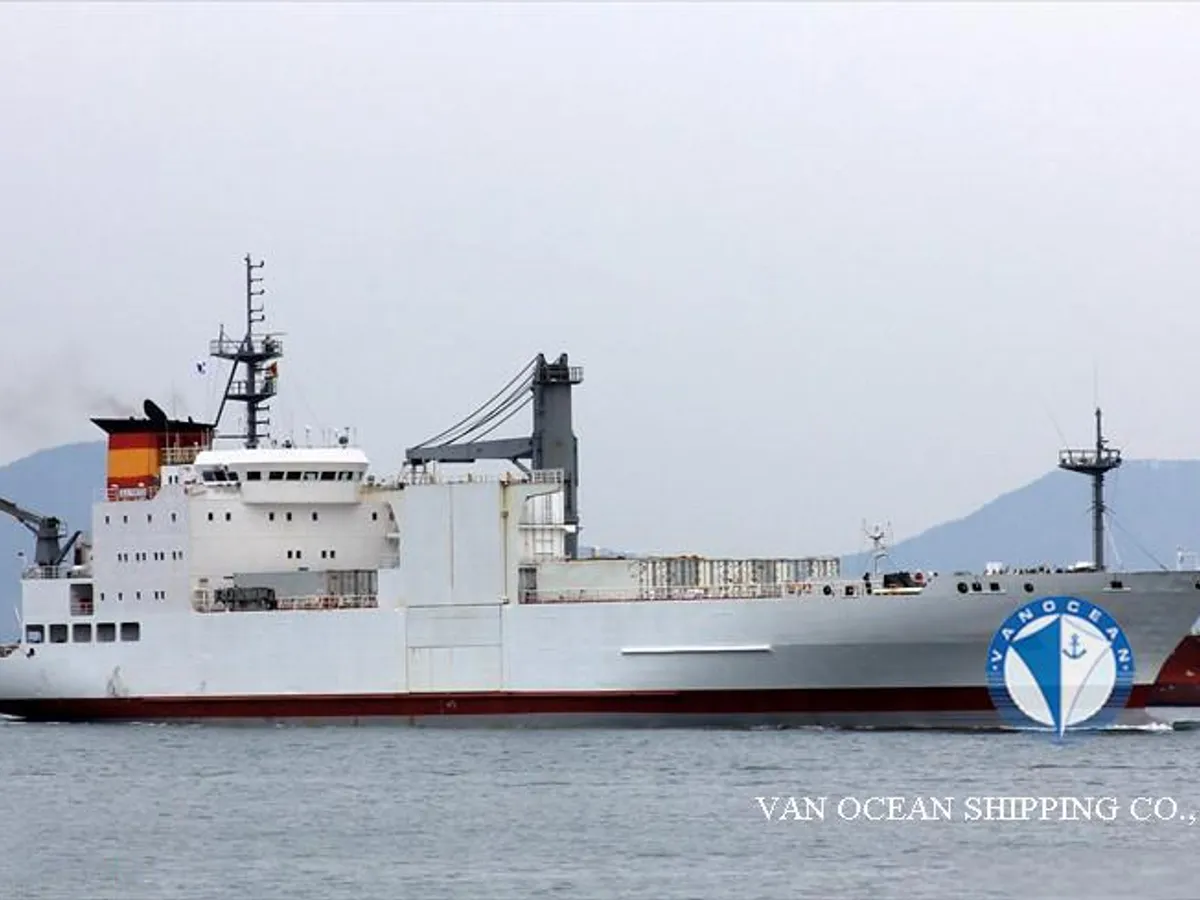 Reefer kuģis pārdod