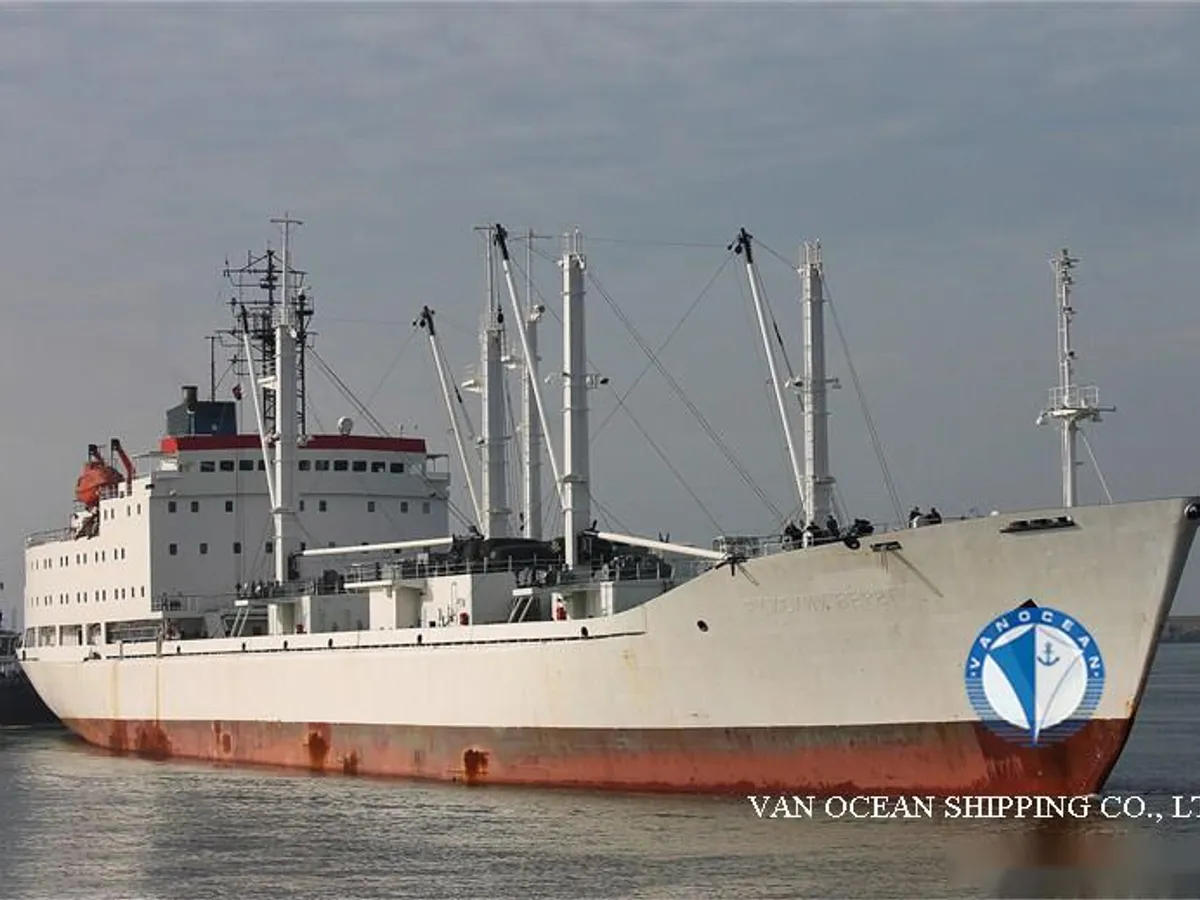 Reefer kuģis pārdod