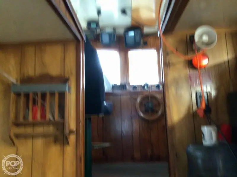 Trallers pārdod
