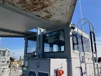 Desanta kuģis, tankkuģis pārdod