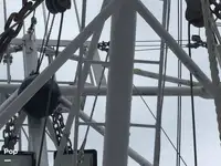 Trallers pārdod