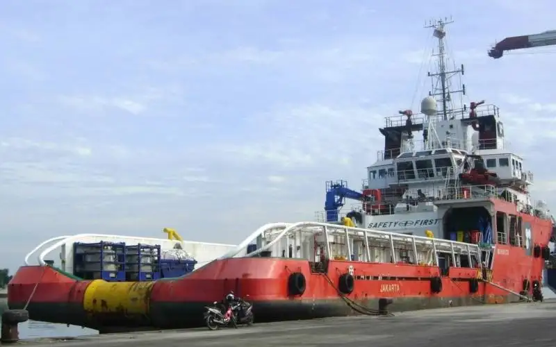 Platformas apgādes kuģis (PSV) pārdod