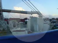 Staru trallera zvejas kuģis pārdod