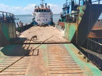 Desanta kuģis, tankkuģis pārdod