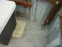 Trallers pārdod
