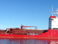 Naftas / Ķīmisko vielu tankkuģis pārdod