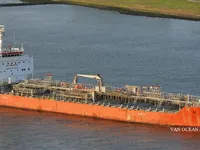 Naftas / Ķīmisko vielu tankkuģis pārdod