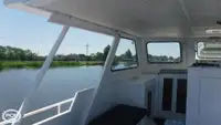 Niršanas atbalsta kuģis pārdod
