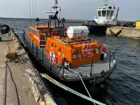 Apkalpes kuģis pārdod