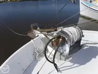 Trallers pārdod