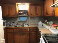 Trallers pārdod